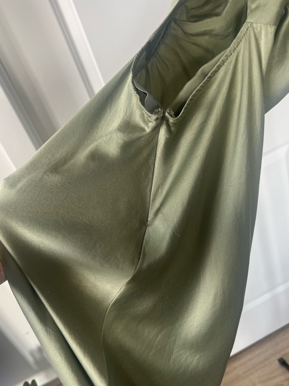 Reformation Casette Silk Dress (Artichoke Green) - Size 2 - Picture 9 of 10